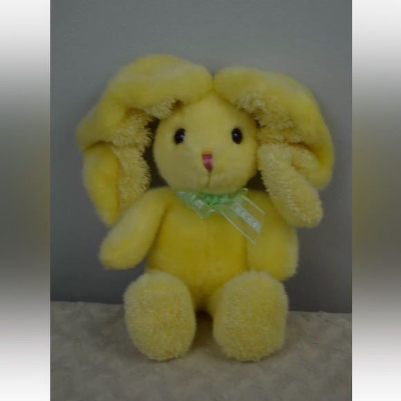 Commonwealth Yellow Bunny Rabbit Plush Stuffed Animal Green Bow Curly Ears 1999